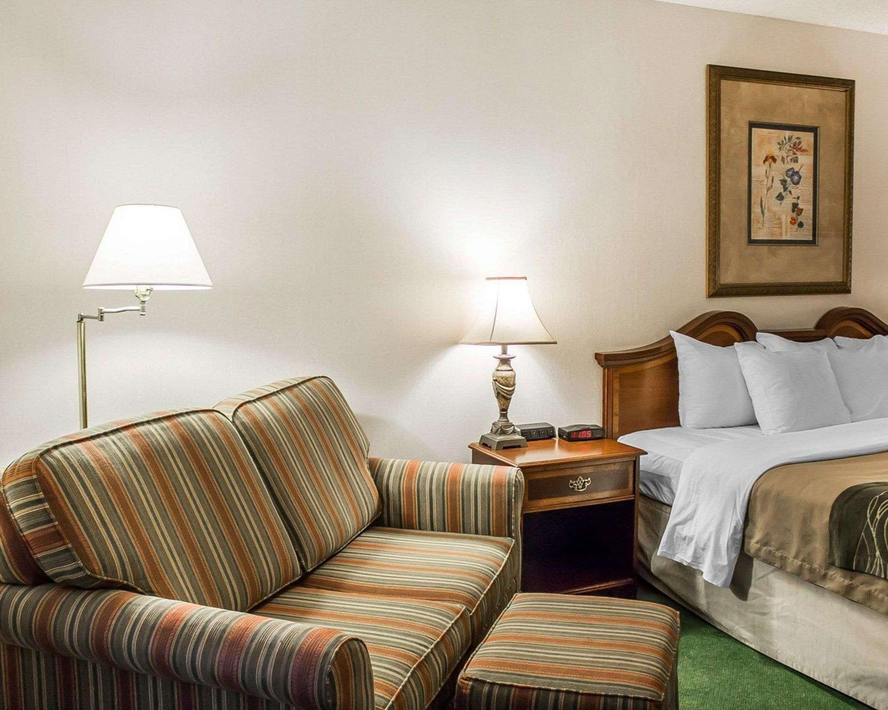 Comfort Inn Manistique Exterior photo