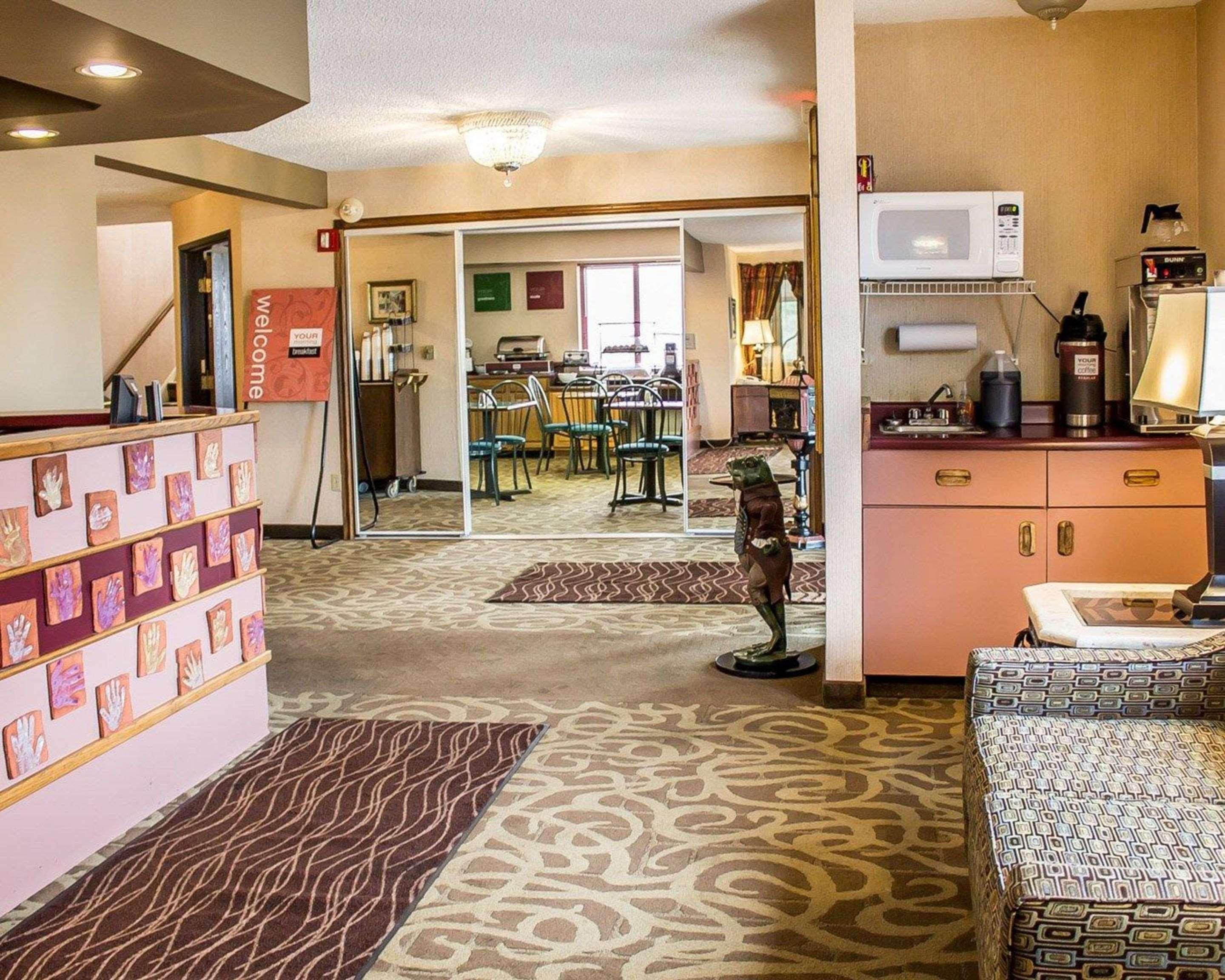 Comfort Inn Manistique Exterior photo