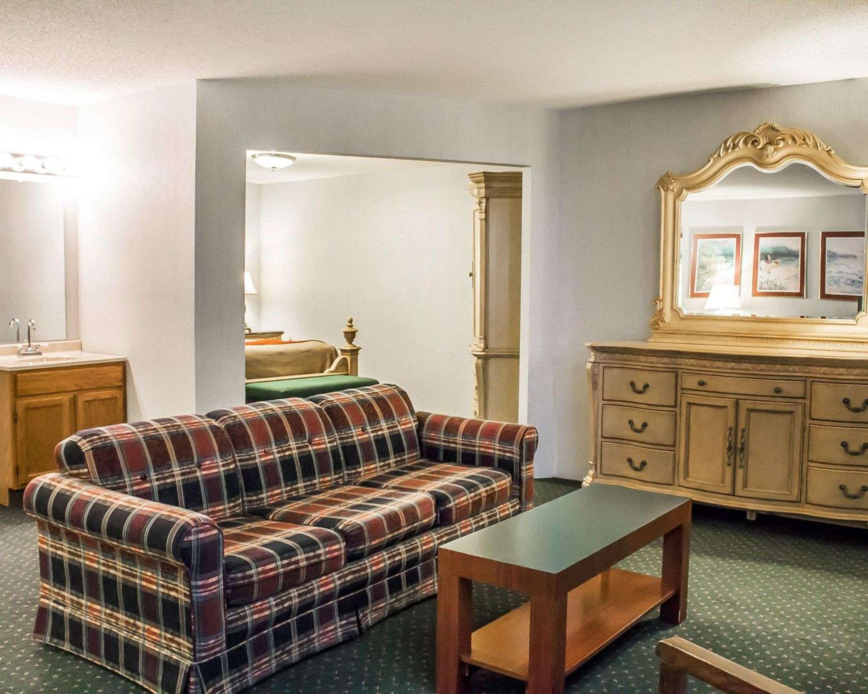 Comfort Inn Manistique Exterior photo