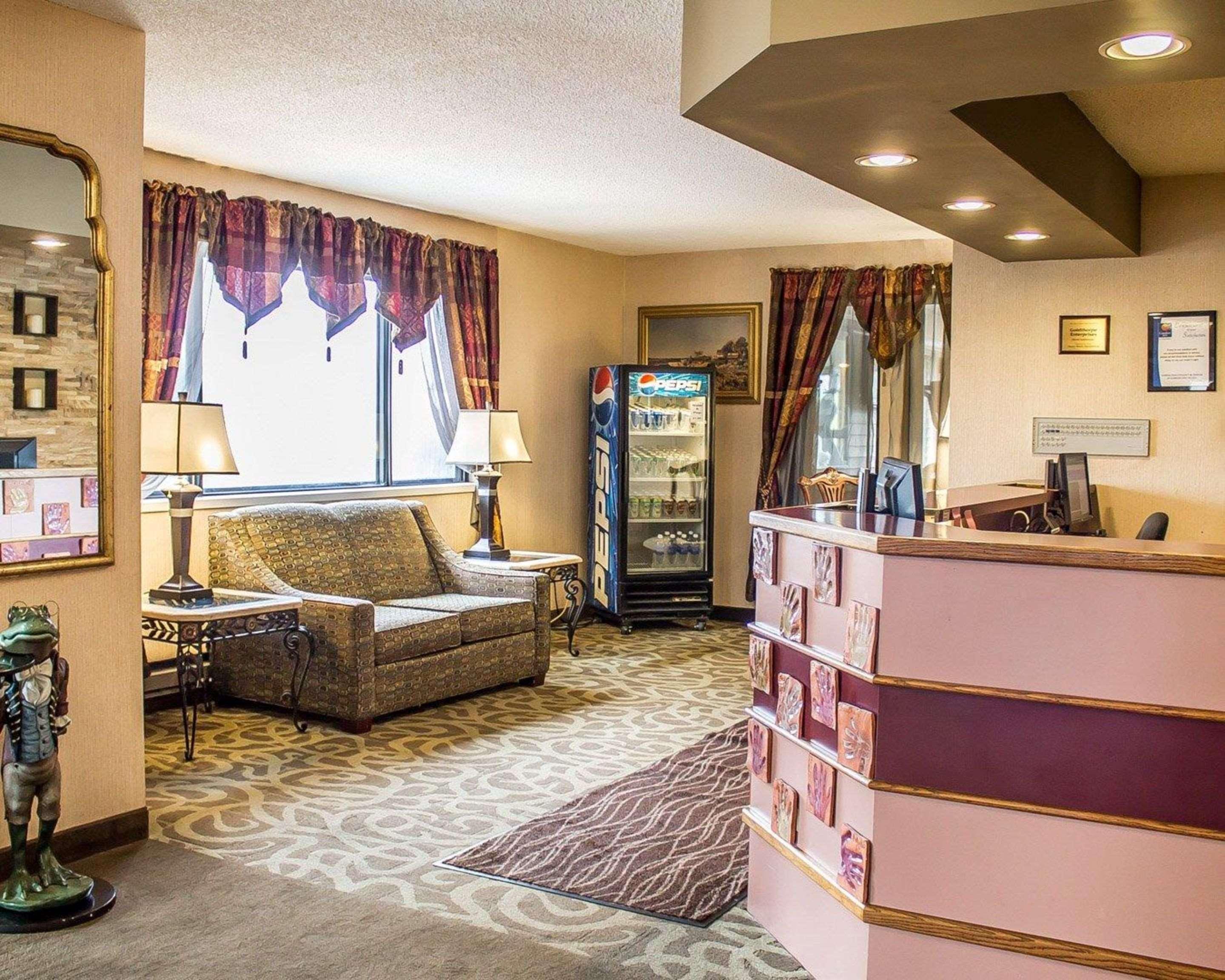 Comfort Inn Manistique Exterior photo